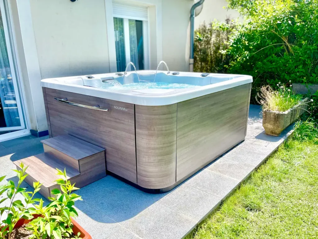 vente jacuzzi Metz exterieur Vente jacuzzi Metz : comment trouver le jacuzzi idéal - Ambiance & Spa - 15 vente jacuzzi Metz extérieur